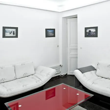 Apartment Moulin Rouge Paris