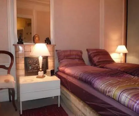 Apartment Moulin Rouge Paris