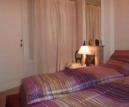 Apartment Moulin Rouge Paris